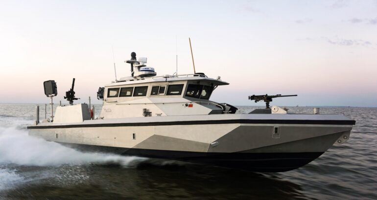 U.S. Navy Launches New 40-Foot Defiant-class Patrol Boat – Global ...