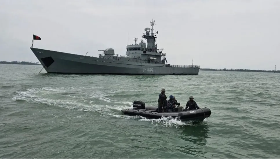 Myanmar Navy Encircled Bangladesh’s St Martin’s Island As Myanmar Plans ...